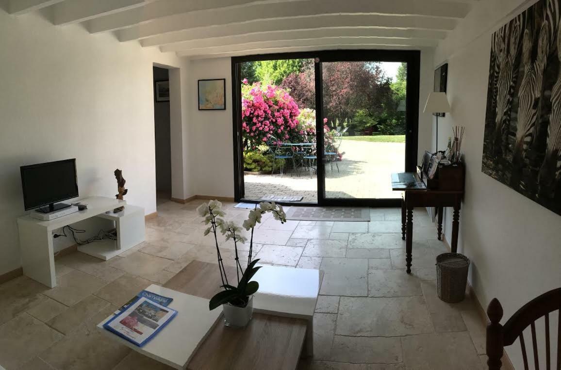 Le Clos Des Cordeliers เซซาน ภายนอก รูปภาพ